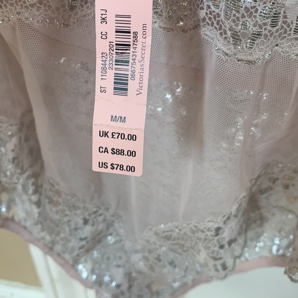 Victoria‘s Secret Long-sleeve Lace Body Suit - Picture 4 of 6